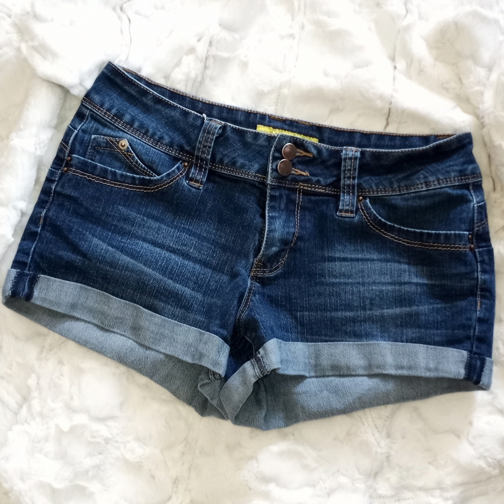 Wannabettabutt Womens Booty Shorts